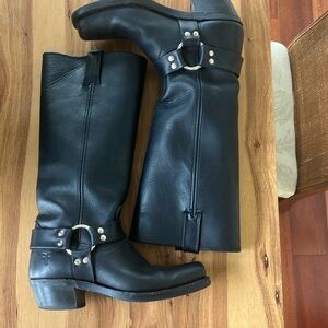 EUC Frye Harness 15R Boots, 8